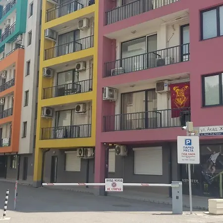 Karastoyanovi's Apartment- Studentski Grad