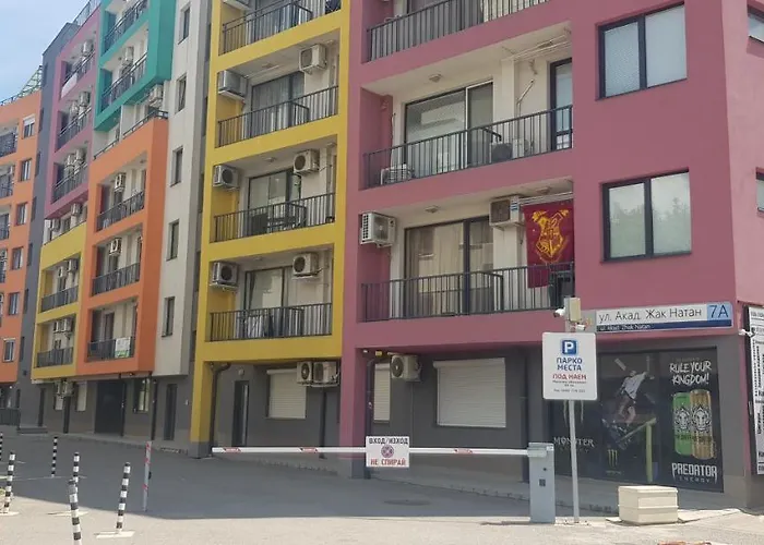 Karastoyanovi's Apartment- Studentski Grad