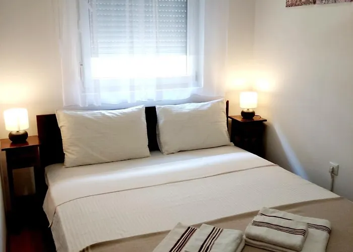 Апартамент Karastoyanovi's Apartment- Studentski Grad София